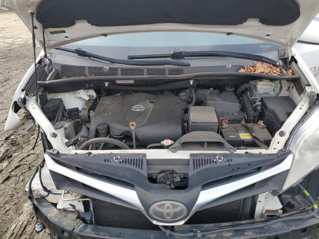 5TDKZ3DC8JS926813 - 2018 TOYOTA SIENNA LE თეთრი ფოტო 12