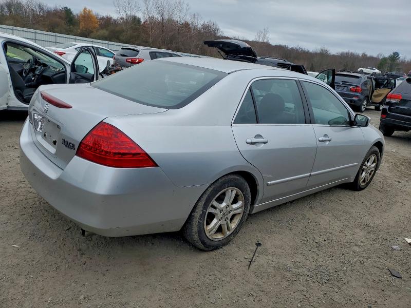 1HGCM56716A149380 - 2006 HONDA ACCORD EX SILVER photo 3