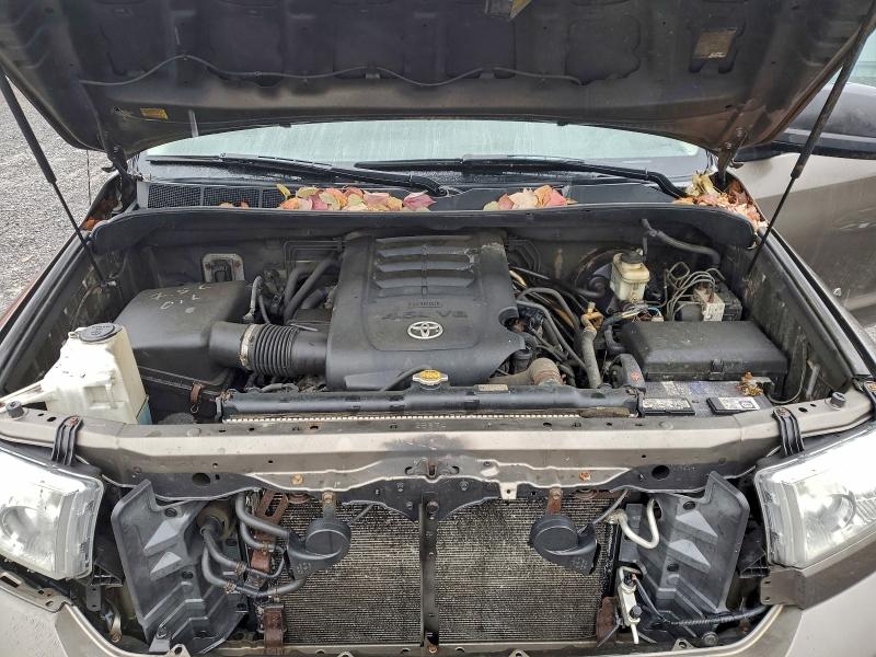 5TFUM5F11BX020626 - 2011 TOYOTA TUNDRA DOUBLE CAB SR5 BROWN photo 11