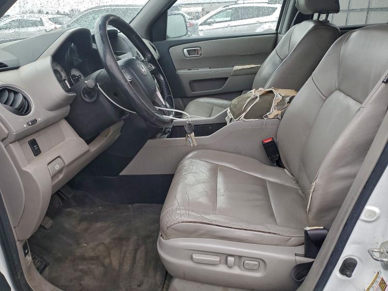 5FNYF4H50AB034239 - 2010 HONDA PILOT EXL WHITE photo 7
