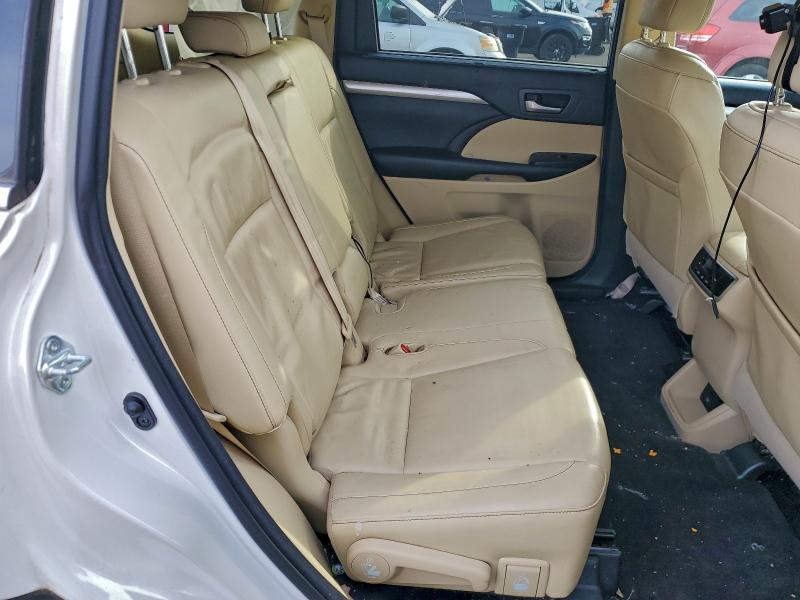 5TDJKRFH0GS257778 - 2016 TOYOTA HIGHLANDER XLE თეთრი ფოტო 11