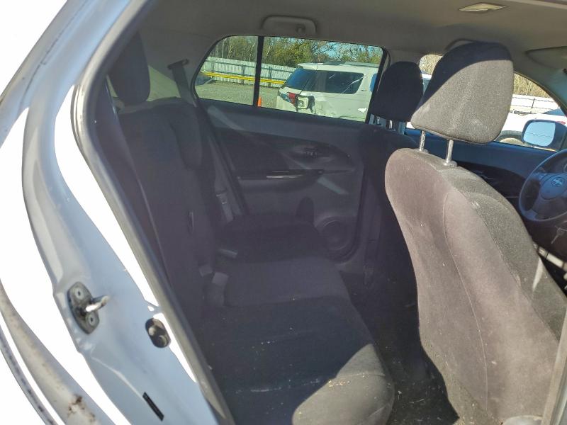 JTKKU104X8J013181 - 2008 TOYOTA SCION XD WHITE photo 11