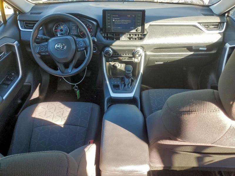 2T3P1RFVXMW146037 - 2021 TOYOTA RAV4 XLE GRAY photo 8