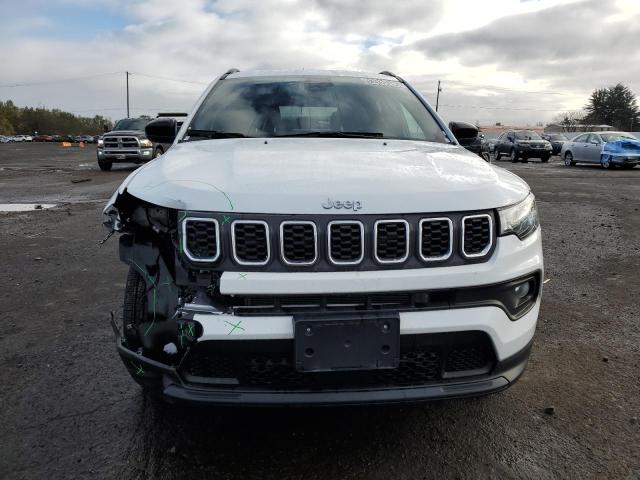 3C4NJDBN8ST620426 - 2025 JEEP COMPASS LATITUDE WHITE photo 5