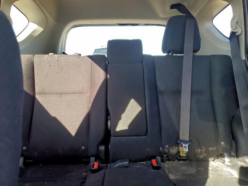 JTMZFREV7HJ138011 - 2017 TOYOTA RAV4 LE WHITE photo 10