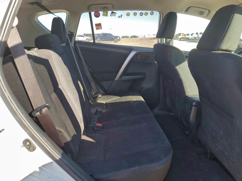 JTMZFREV7HJ138011 - 2017 TOYOTA RAV4 LE WHITE photo 11