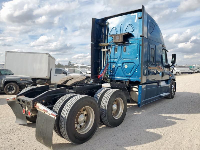 1FUJGLD51GLHL6988 - 2016 FREIGHTLINER CASCADIA 1 Mavi fotoğraf 4