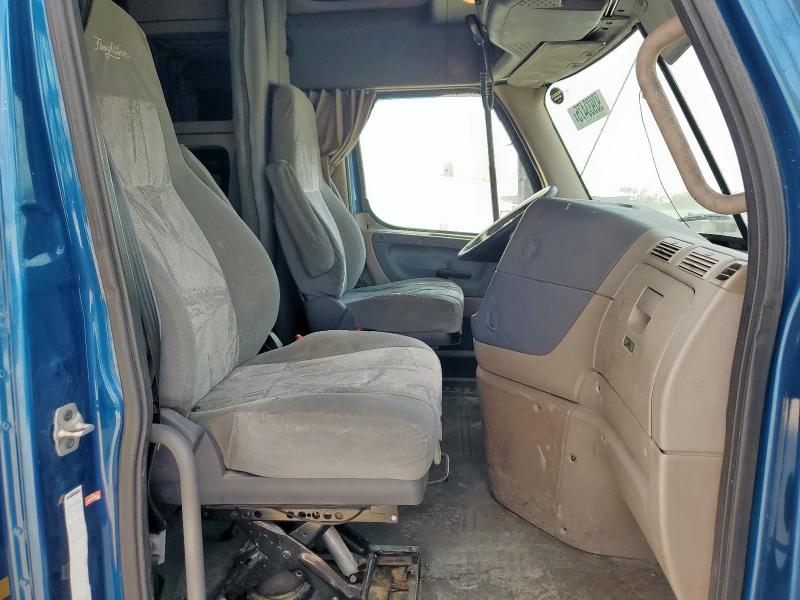 1FUJGLD51GLHL6988 - 2016 FREIGHTLINER CASCADIA 1 Mavi fotoğraf 5