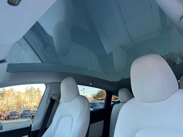 5YJYGAEE3MF144318 - 2021 TESLA MODEL Y GRAY photo 13