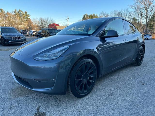 5YJYGAEE3MF144318 - 2021 TESLA MODEL Y GRAY photo 2