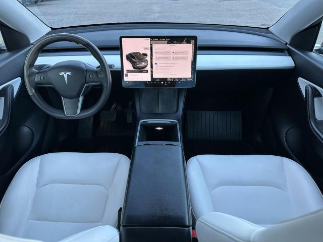 5YJYGAEE3MF144318 - 2021 TESLA MODEL Y GRAY photo 9