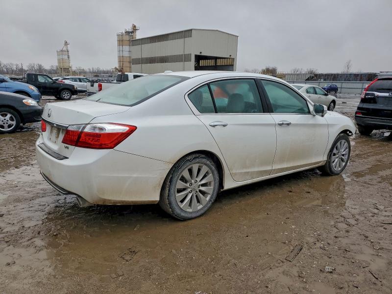 1HGCR3F88DA034951 - 2013 HONDA ACCORD EXL WHITE photo 3