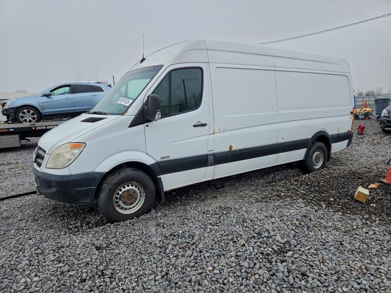 2011 MERCEDES-BENZ SPRINTER 2500, 