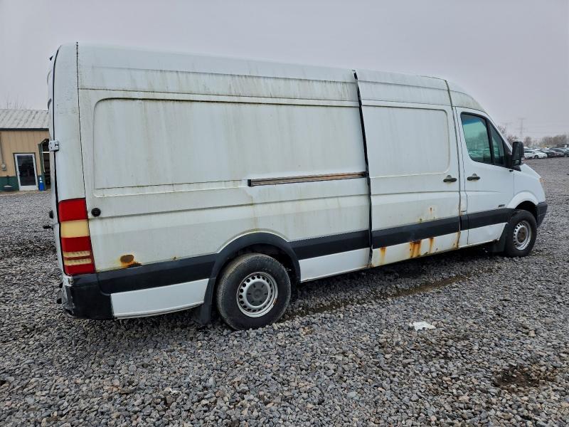WD3PE8CCXB5525927 - 2011 MERCEDES-BENZ SPRINTER 2500 თეთრი ფოტო 3