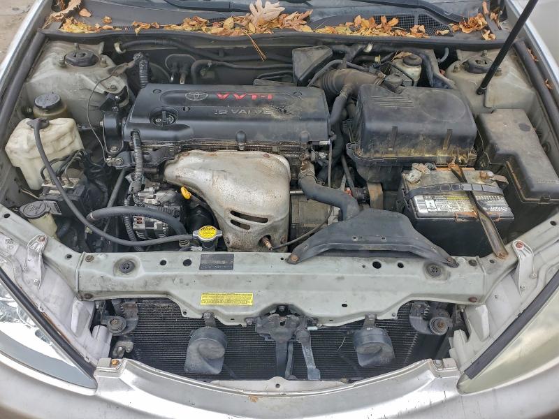 4T1BE30K74U917587 - 2004 TOYOTA CAMRY LE SILVER photo 11