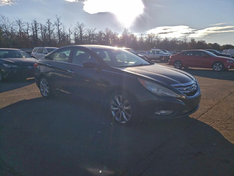 5NPEC4AC3BH251209 - 2011 HYUNDAI SONATA SE BLACK photo 4