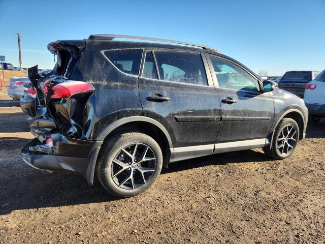 2T3JFREV6JW700887 - 2018 TOYOTA RAV4 SE შავი ფოტო 3