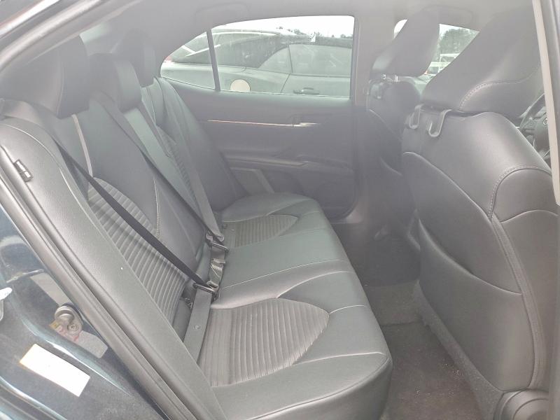 4T1B11HK8JU549663 - 2018 TOYOTA CAMRY L Bleu photo 10