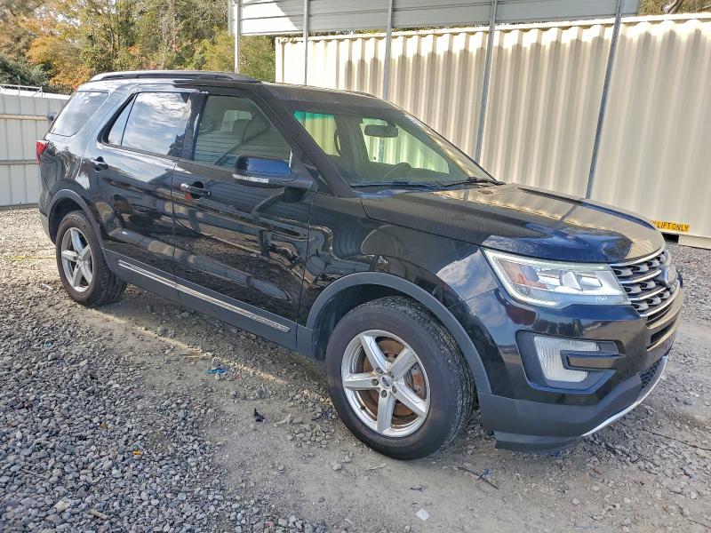 1FM5K8DH3GGC21121 - 2016 FORD EXPLORER XLT BLACK photo 4