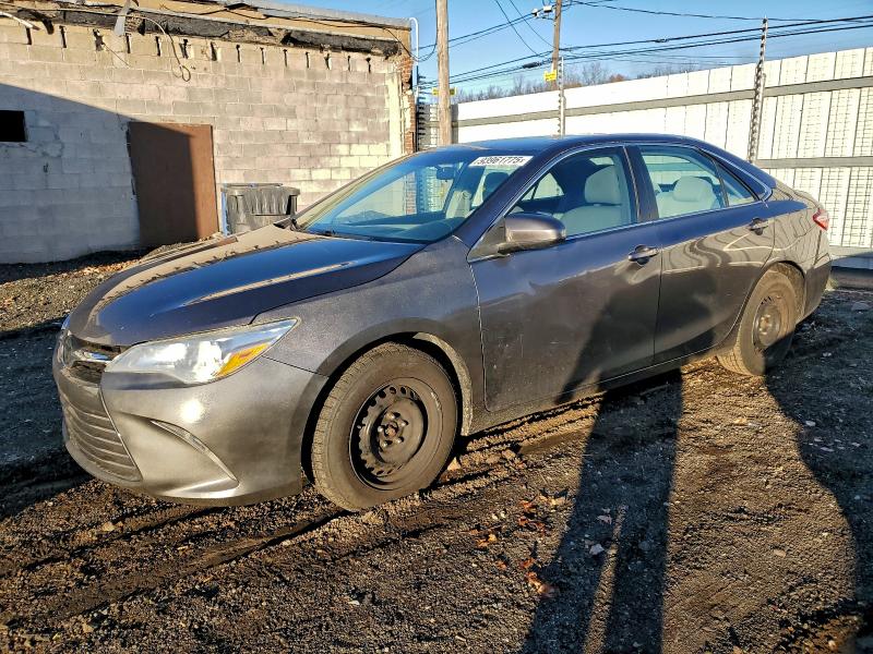 2015 TOYOTA CAMRY LE, 