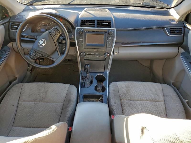 4T4BF1FK3FR500775 - 2015 TOYOTA CAMRY LE 灰色 照片 8