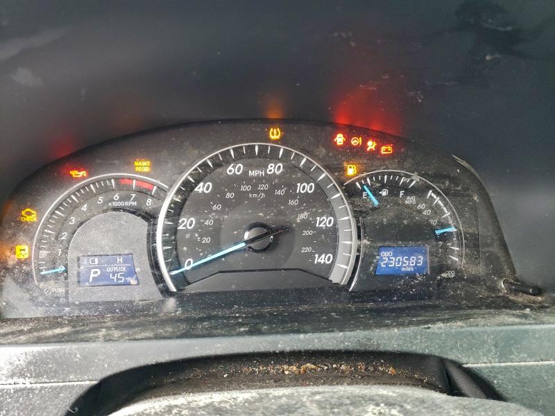 4T4BF1FK3FR500775 - 2015 TOYOTA CAMRY LE 灰色 照片 9