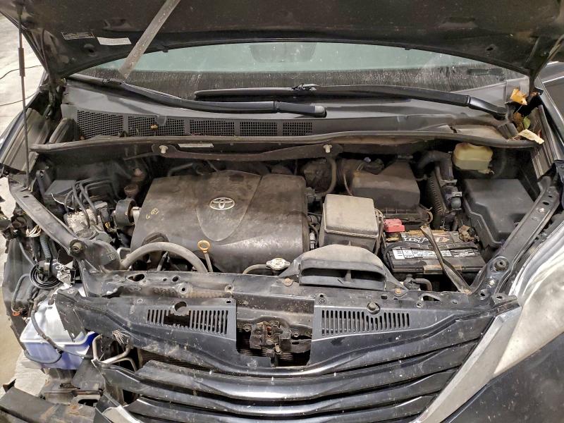 5TDJZ3DC2HS162155 - 2017 TOYOTA SIENNA LE 黑色 照片 12