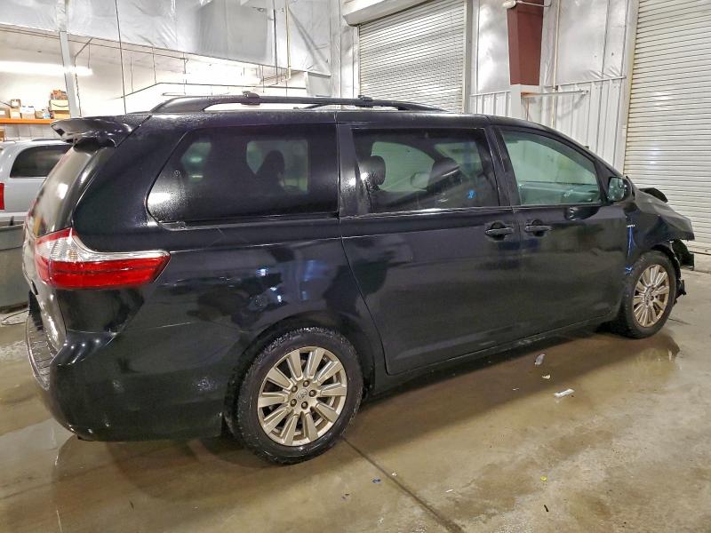 5TDJZ3DC2HS162155 - 2017 TOYOTA SIENNA LE 黑色 照片 3