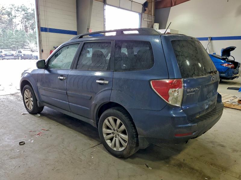 JF2SHBDC7CH409721 - 2012 SUBARU FORESTER 2.5X PREMIUM BLUE photo 2