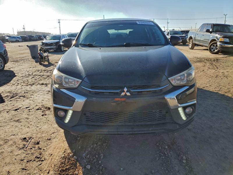 JA4AP3AW1JZ018969 - 2018 MITSUBISHI OUTLANDER ES შავი ფოტო 5