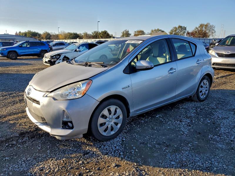 2014 TOYOTA PRIUS C, 