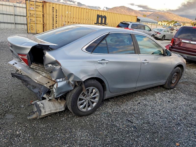 4T4BF1FK1GR538023 - 2016 TOYOTA CAMRY LE SILVER photo 3