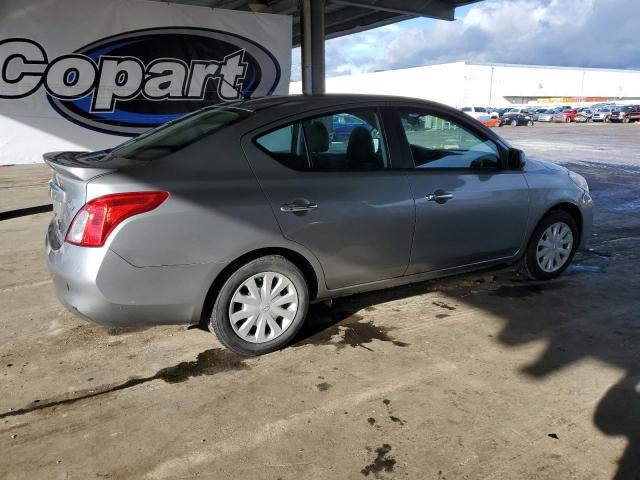 3N1CN7AP6DL848379 - 2013 NISSAN VERSA S GRAY photo 3