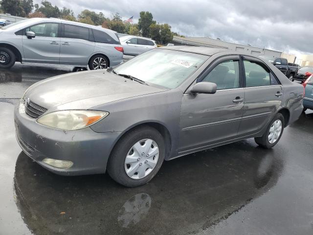 2004 TOYOTA CAMRY LE, 