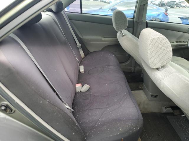 4T1BE32K24U882079 - 2004 TOYOTA CAMRY LE ნაცრისფერი ფოტო 10