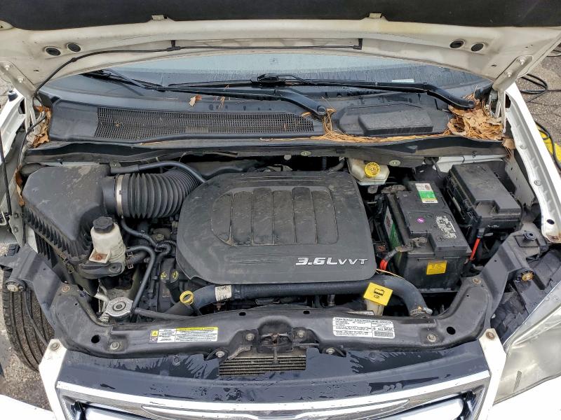 2C4RC1BG8DR539296 - 2013 CHRYSLER TOWN & COU TOURING თეთრი ფოტო 12