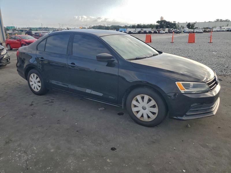 3VW2K7AJ0FM316259 - 2015 VOLKSWAGEN JETTA BASE BLACK photo 4
