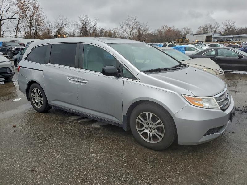 5FNRL5H6XDB043238 - 2013 HONDA ODYSSEY EXL Argent photo 4