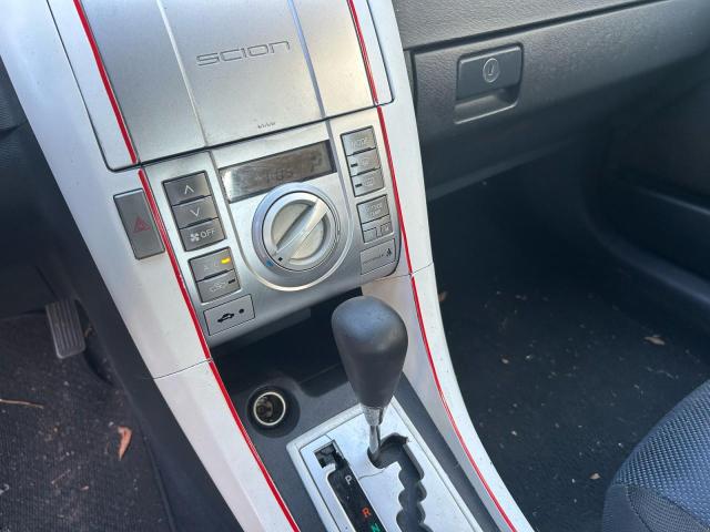 JTKDE177450012972 - 2005 TOYOTA SCION TC Blanc photo 11