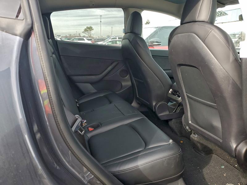 5YJYGDEE9MF260446 - 2021 TESLA MODEL Y GRAY photo 11