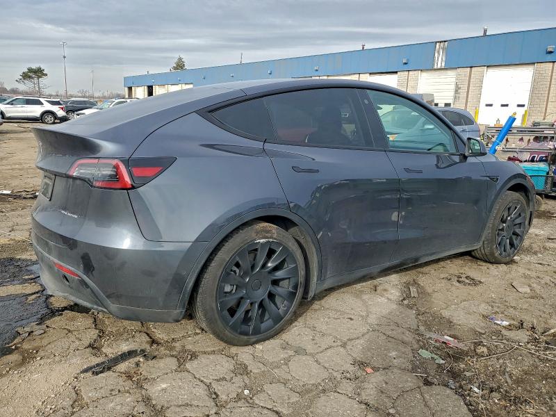 5YJYGDEE9MF260446 - 2021 TESLA MODEL Y GRAY photo 3