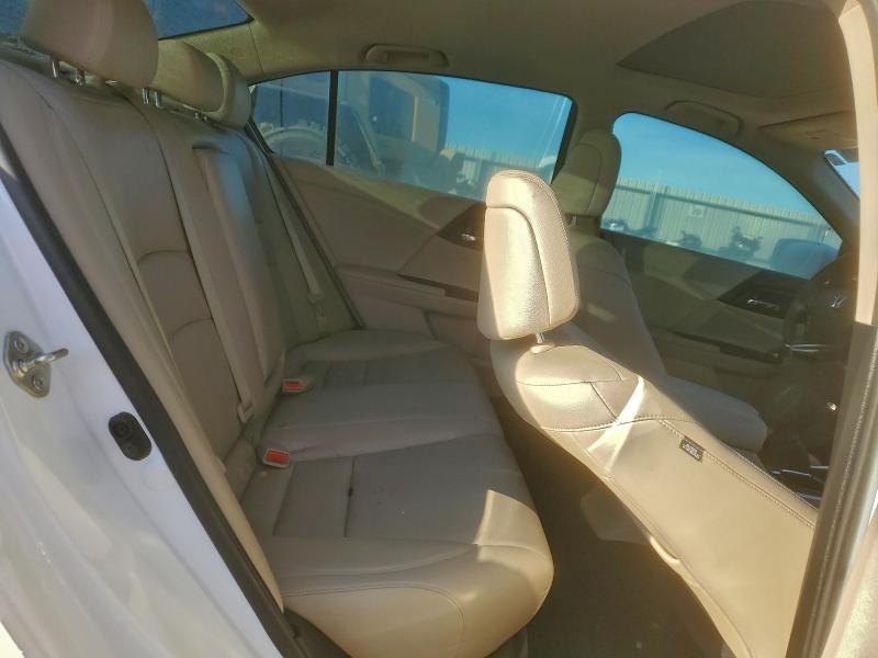 1HGCR3F83FA019583 - 2015 HONDA ACCORD EXL WHITE photo 10