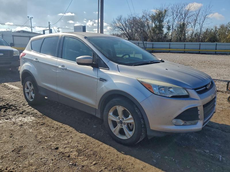1FMCU9GX7GUA85488 - 2016 FORD ESCAPE SE SILVER photo 4