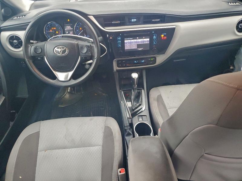 2T1BURHE8JC091818 - 2018 TOYOTA COROLLA L შავი ფოტო 8