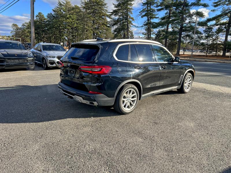 5UXCR6C51KLK85529 - 2019 BMW X5 XDRIVE40I BLACK photo 3