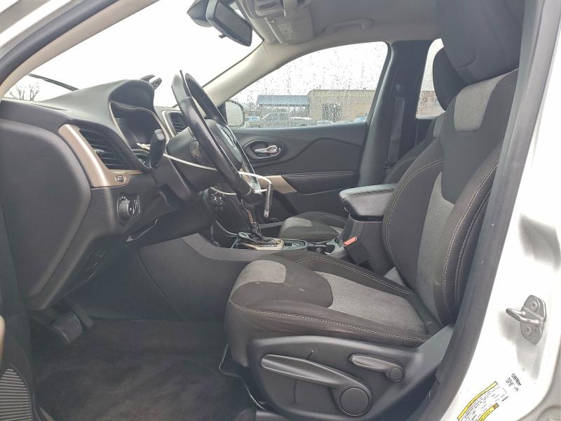 1C4PJLCB3JD538342 - 2018 JEEP CHEROKEE LATITUDE 白色 照片 7