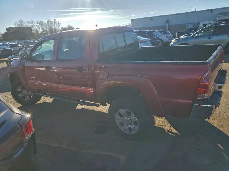 5TELU42N67Z386340 - 2007 TOYOTA TACOMA DOUBLE CAB RED photo 2