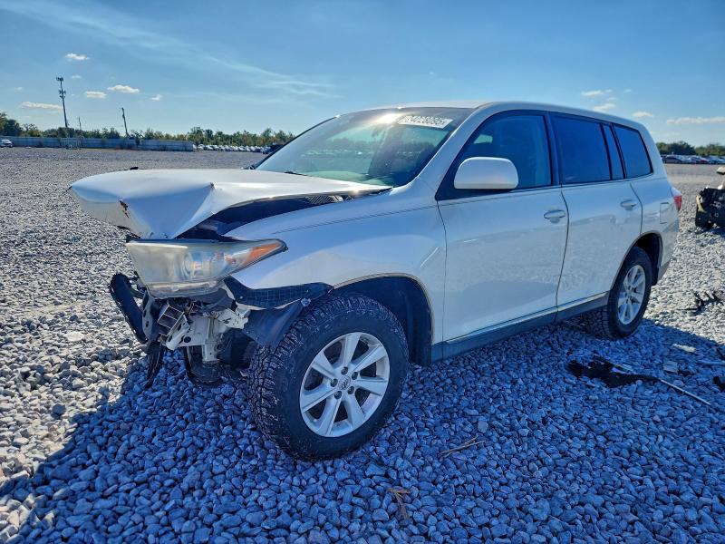 2013 TOYOTA HIGHLANDER BASE, 