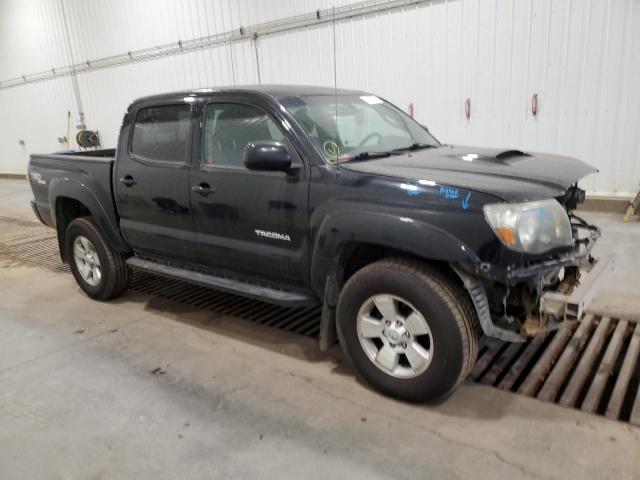 5TFLU4EN1BX008972 - 2011 TOYOTA TACOMA DOUBLE CAB BLACK photo 4