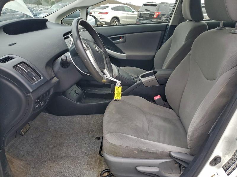 JTDKN3DU2D1687040 - 2013 TOYOTA PRIUS Blanc photo 7